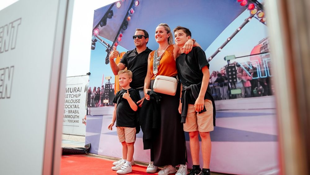 Pauwels Sauzen als hoofdsponsor van Tien Om Te Zien